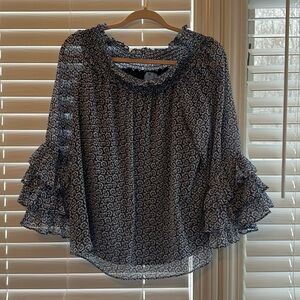 Cece blue and white patterned blouse